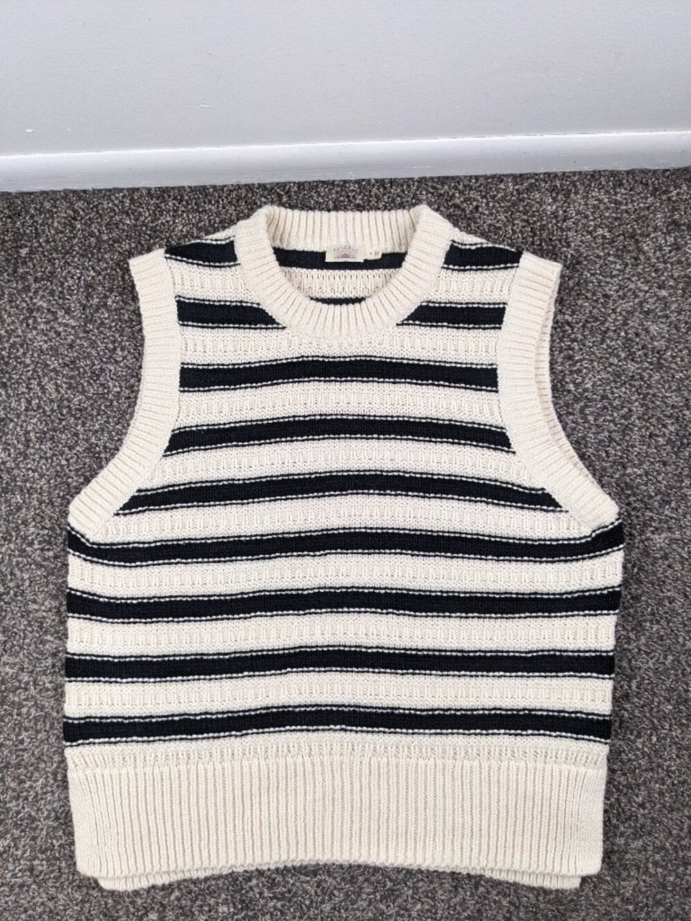 Faherty Heirloom Organic Cotton Sweater Vest Striped Licorice Lines Womens Small